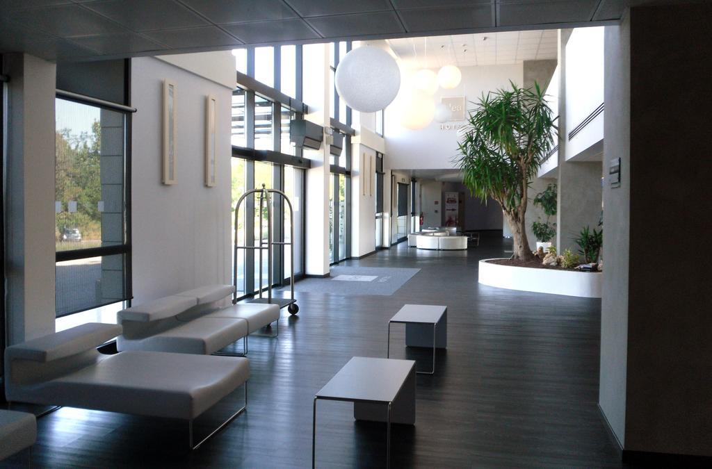 Idea Hotel Milano San Siro Exterior foto Interior of the hotel
