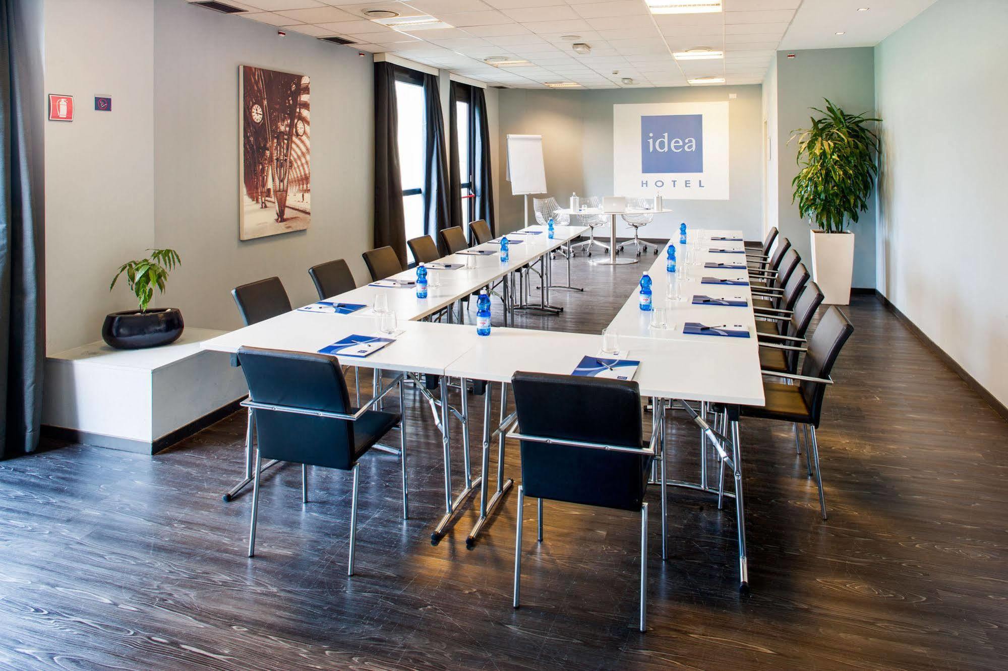 Idea Hotel Milano San Siro Exterior foto Meeting room